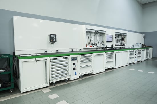 pannello per attrezzi officina