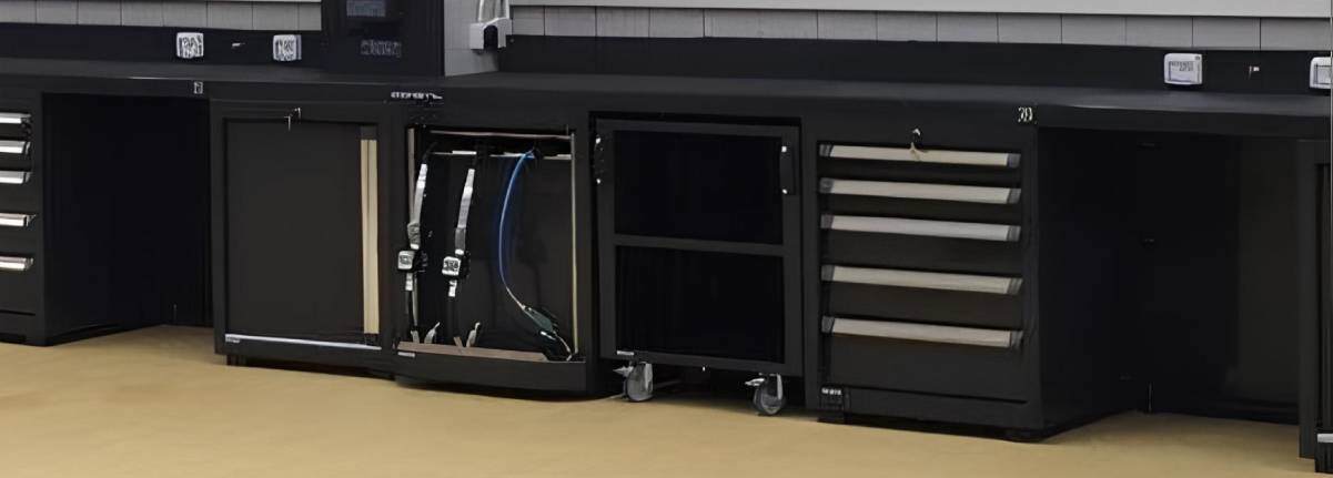 rolling tool cabinet