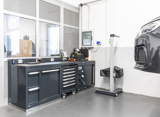 banco da lavoro in acciaio