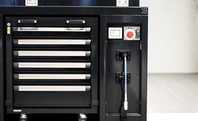 Arredamento officina: design e praticità firmati DEA