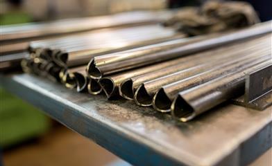 Banco da lavoro pesante: cosa è indispensabile e cosa no?