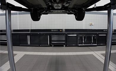 Tavolo per officina: l’essenza del Custom Tailor Made di DEA