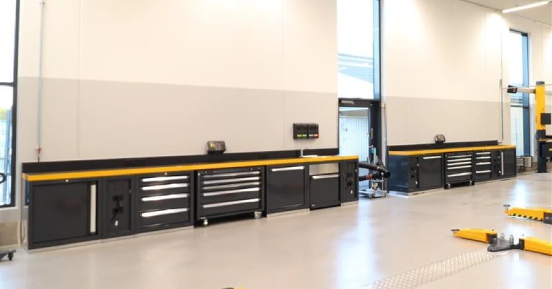 Mechanical workshop equipment